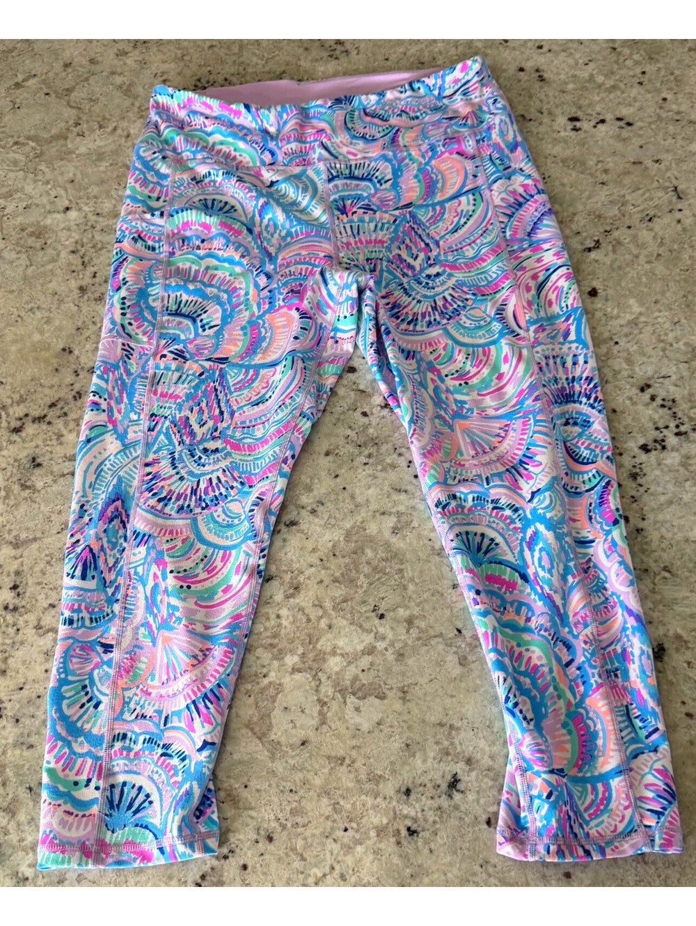 Lilly Pulitzer Luxletic Women's Abstract Multicolor Capri Leggings XL High Rise